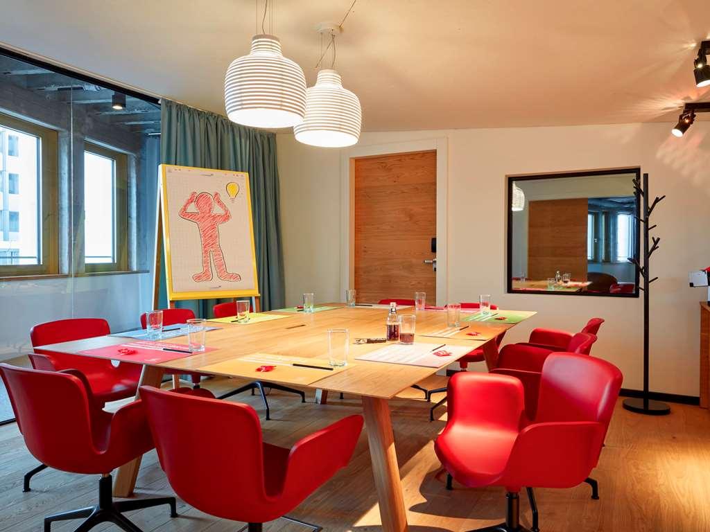 25Hours Hotel The Circle Cologne Facilities photo